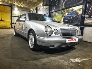 1997 Mercedes-Benz E-Класс 430 II (W210, S210), серый, 1220000 рублей, вид 1
