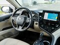 2021 Toyota Camry VIII (XV70) Рестайлинг, белый - вид 9
