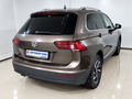 2018 Volkswagen Tiguan II, коричневый, 2190000 рублей - вид 3
