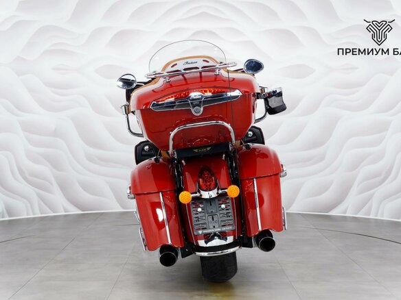 2015 Indian Roadmaster, красный - вид 6