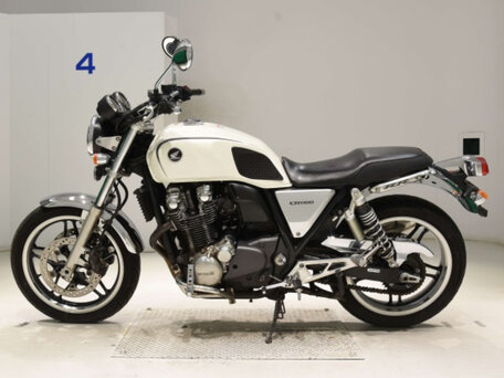 2010 Honda CB 1100, белый, 360000 рублей, вид 3