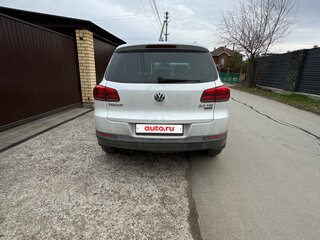 2016 Volkswagen Tiguan I Рестайлинг, белый, 1700000 рублей, вид 3
