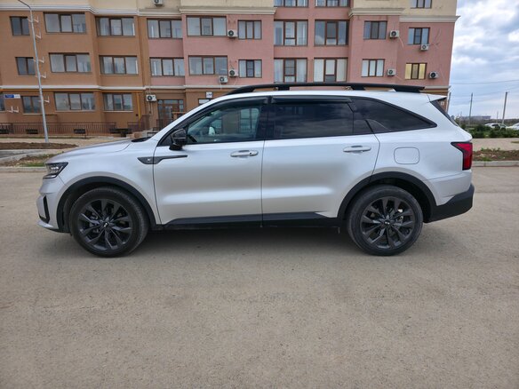 2020 Kia Sorento IV, серебристый, 3680000 рублей - вид 9