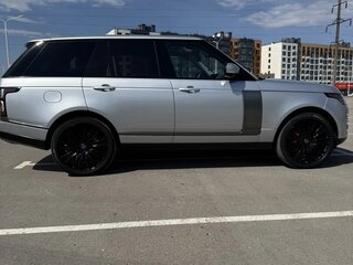 2019 Land Rover Range Rover IV Рестайлинг, серый, 6700000 рублей, вид 3