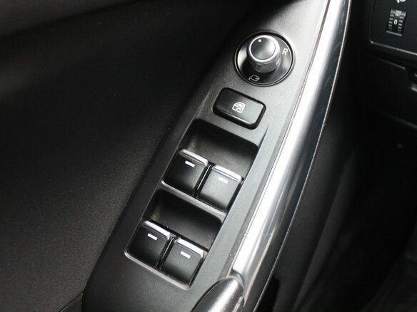2015 Mazda 6 III (GJ), чёрный, 1019000 рублей - вид 8