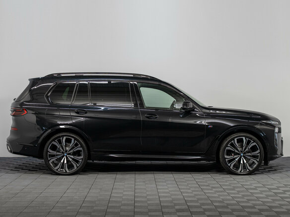 2026 BMW X7 40d I (G07) Рестайлинг, чёрный, 18390000 рублей - вид 7