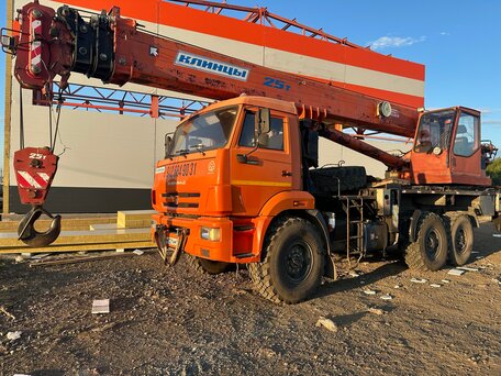 2015 КамАЗ 43118, 7140000 рублей, вид 1