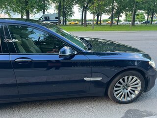 2012 BMW 7 серии 730d xDrive V (F01/F02/F04) Рестайлинг, синий, 2500000 рублей, вид 4