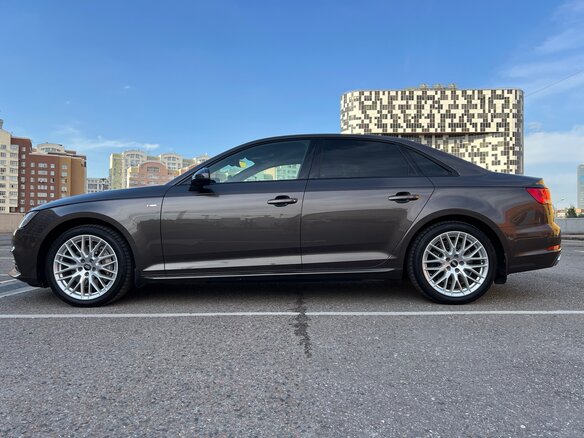 2016 Audi A4 V (B9), коричневый, 2200000 рублей - вид 12
