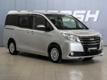 Toyota Noah III (R80)