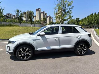 2026 Volkswagen T-Roc I (China Market) Рестайлинг, белый, 2350000 рублей, вид 4