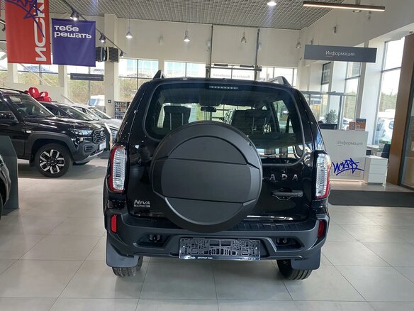 2026 Lada (ВАЗ) Niva Travel I Рестайлинг, чёрный, 1528000 рублей - вид 3