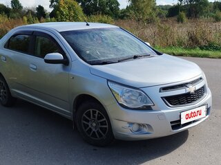 2013 Chevrolet Cobalt II, серебристый, 550000 рублей, вид 2