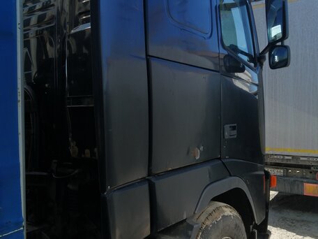 2008 Volvo FH, чёрный, 2500000 рублей, вид 5