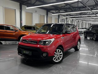 2017 Kia Soul II Рестайлинг, красный, 1540000 рублей, вид 1