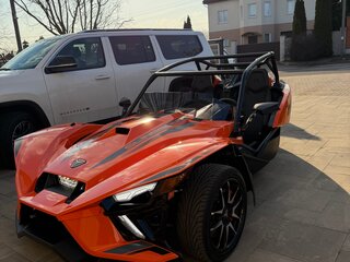 2022 Polaris Slingshot, оранжевый, 2450000 рублей, вид 3