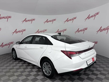 2021 Hyundai Elantra VII (CN7), белый, 1635000 рублей, вид 3