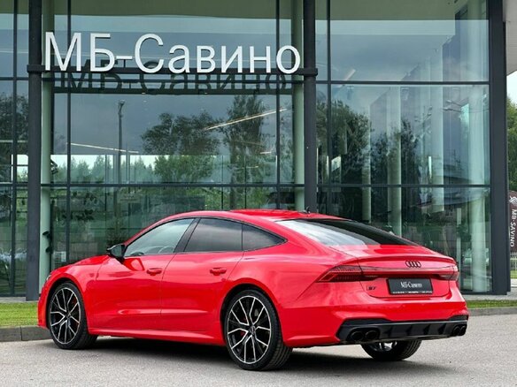 2021 Audi S7 II (4K), красный, 8700000 рублей - вид 4