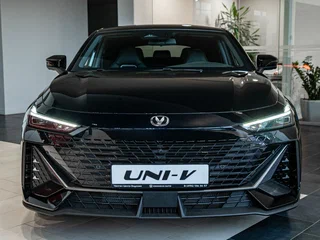 2024 Changan UNI-V I, чёрный, 3329900 рублей, вид 4