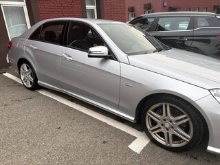 2011 Mercedes-Benz E-Класс 200 7G-Tronic IV (W212, S212, C207), серебристый, 1900000 рублей, вид 3