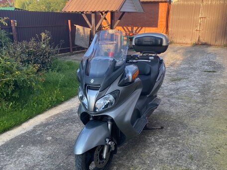 2009 Suzuki Burgman (SkyWave) 650, серебристый, 350000 рублей, вид 1