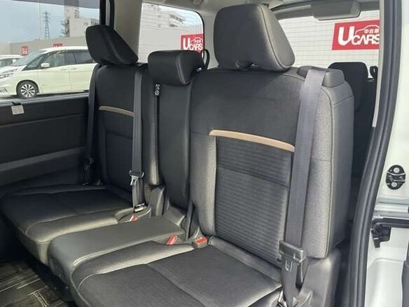2023 Nissan Serena VI (C28), бежевый - вид 5