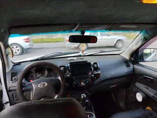 2012 Toyota Hilux VII Рестайлинг, белый, 1100000 рублей, вид 4