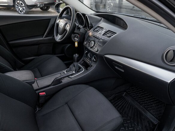 2013 Mazda 3 II (BL) Рестайлинг, чёрный, 650000 рублей - вид 5