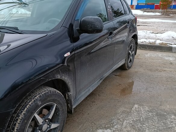 2010 Mitsubishi ASX I, чёрный, 750000 рублей - вид 2