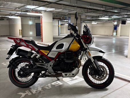 2020 Moto Guzzi V85 TT, белый, 795000 рублей, вид 2