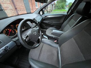 2010 Opel Astra H Рестайлинг, чёрный, 510000 рублей, вид 4
