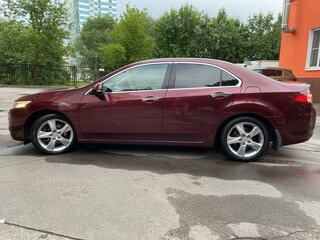 2011 Honda Accord VIII Рестайлинг, красный, 1100000 рублей, вид 4