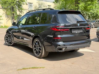 2025 BMW X7 40d I (G07) Рестайлинг, чёрный, 16300000 рублей, вид 5