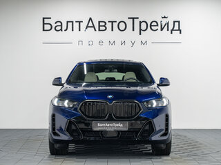 2026 BMW X6 40d III (G06) Рестайлинг, синий, 17990000 рублей, вид 4