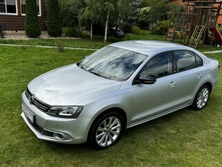 2014 Volkswagen Jetta VI Рестайлинг, серебристый, 1150000 рублей, вид 2