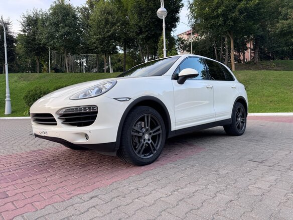 2011 Porsche Cayenne Diesel II (958), белый, 2200000 рублей - вид 11