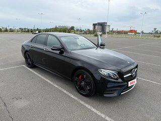 2016 Mercedes-Benz E-Класс 300 V (W213, S213, C238), чёрный, 3200000 рублей, вид 3