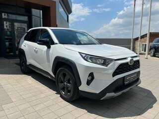 2022 Toyota RAV4 V (XA50), белый, 2990000 рублей, вид 3