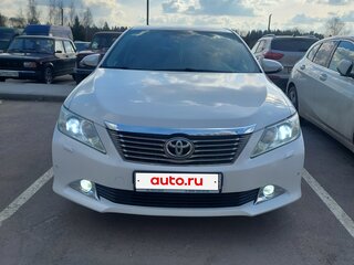 2012 Toyota Camry VII (XV50), белый, 1700000 рублей, вид 3