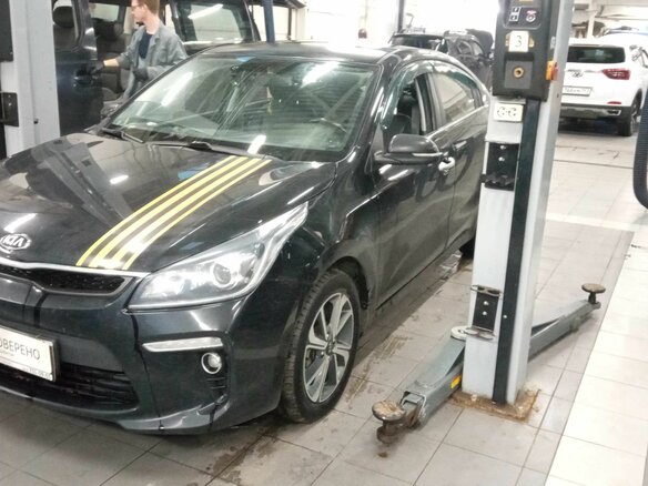 2018 Kia Rio IV, чёрный, 1380000 рублей