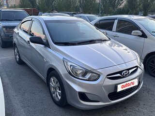 2012 Hyundai Solaris I, серебристый, 990000 рублей, вид 3