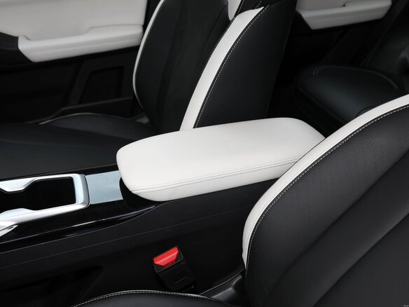 2026 Geely Geometry E 39.4 kWh, белый, 1957007 рублей - вид 15
