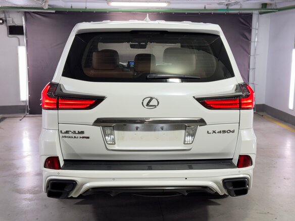 2017 Lexus LX 450d III Рестайлинг 2, белый, 6950000 рублей - вид 12
