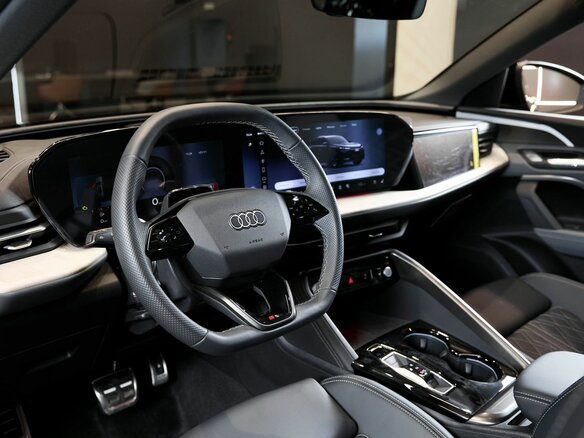 2026 Audi Q5 L III (GU), чёрный - вид 12