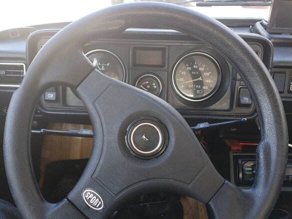 2007 Lada (ВАЗ) 21053-20, белый, 350000 рублей - вид 23