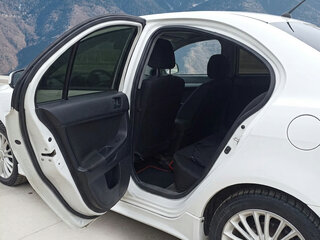 2007 Mitsubishi Lancer X, белый, 599000 рублей, вид 4