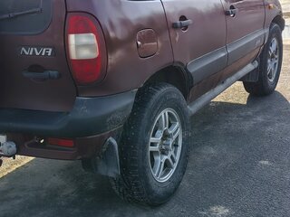 2003 Chevrolet Niva I, красный, 177000 рублей, вид 2