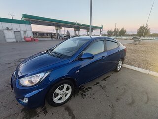 2013 Hyundai Solaris I, синий, 550000 рублей, вид 3