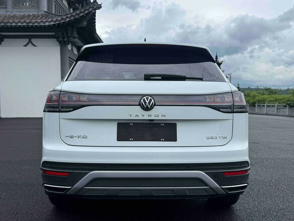 2023 Volkswagen Tayron I Рестайлинг, белый, 2440000 рублей - вид 4