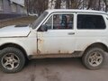 1998 Lada (ВАЗ) 2121 (4x4) I Рестайлинг, белый, 180000 рублей - вид 1